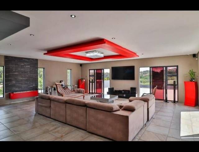 5 BEDROOM HOUSE FOR SALE IN BASSONIA